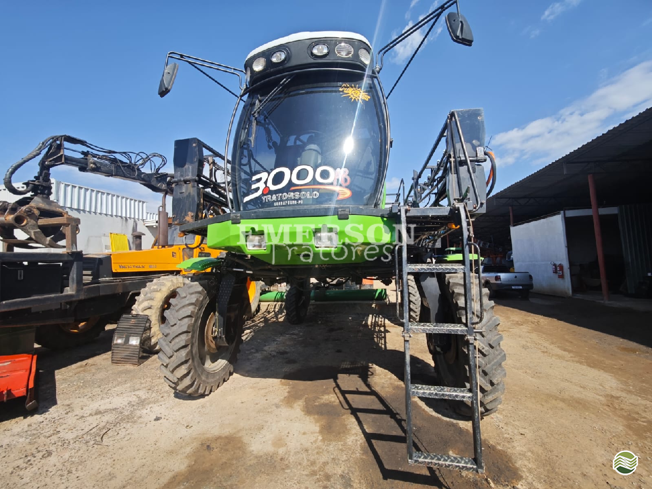 PULVERIZADOR METALFOR MULTIPLE 3000 Tração 4x2 Emerson Tratores PONTA GROSSA PARANÁ PR